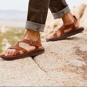 Chaco leather wayfarer sandal size 8 in color rust